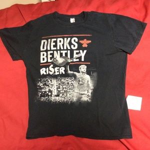 Ladies DIERKS BENTLEY concert tshirt